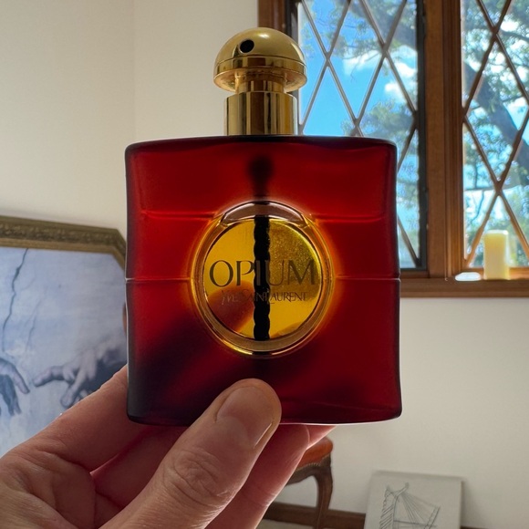 YSL Yves Saint Laurent Opium Eau de Parfum Vintage Bottle + YSL Gifts Bundle - Picture 3 of 13